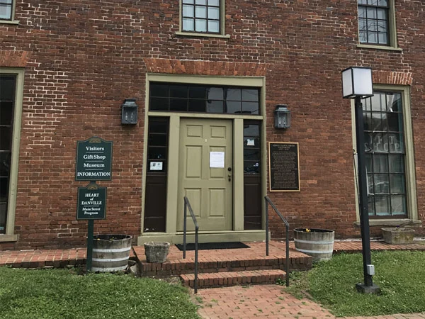 The Gift Shop and Visitors Center storefront in the historic Goldsmith House